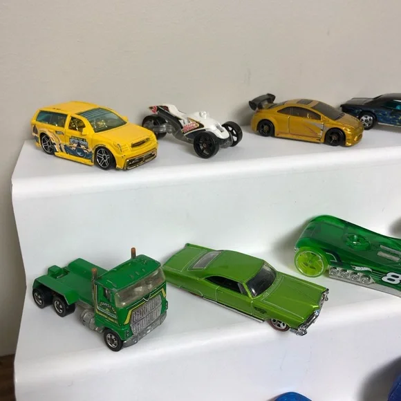 Hot Wheels Car Assortment #1 - Picture 2 of 5